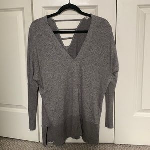 Light weight sweater